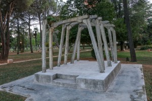 Tirana, Memorial to Communist Isolation