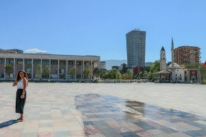 Tirana, Skanderbeg Square