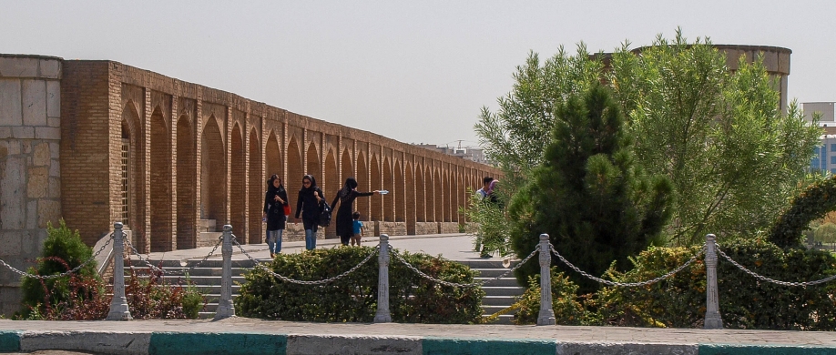 Исфахан, Мост Сио-Сеполь днем