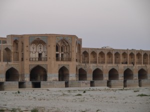 Khajou Bridge (03)   
