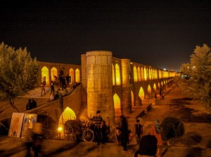 Sio Se Pol Bridge (8)  