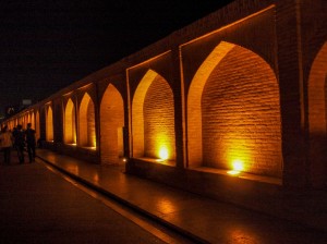 Sio Se Pol Bridge (9c)  