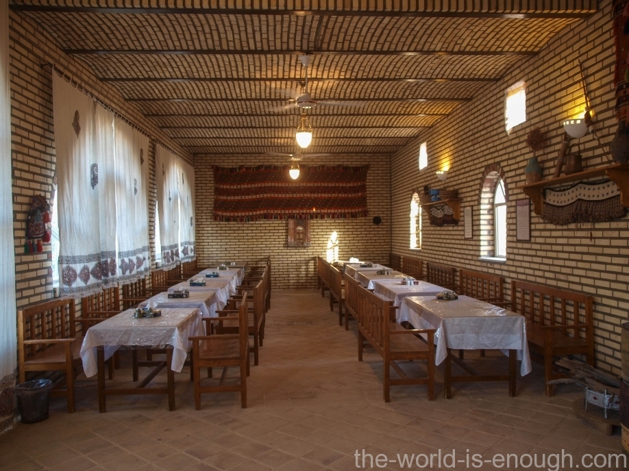 Пустыня Маранджаб, Matin Abad Desert Camp Restaurante