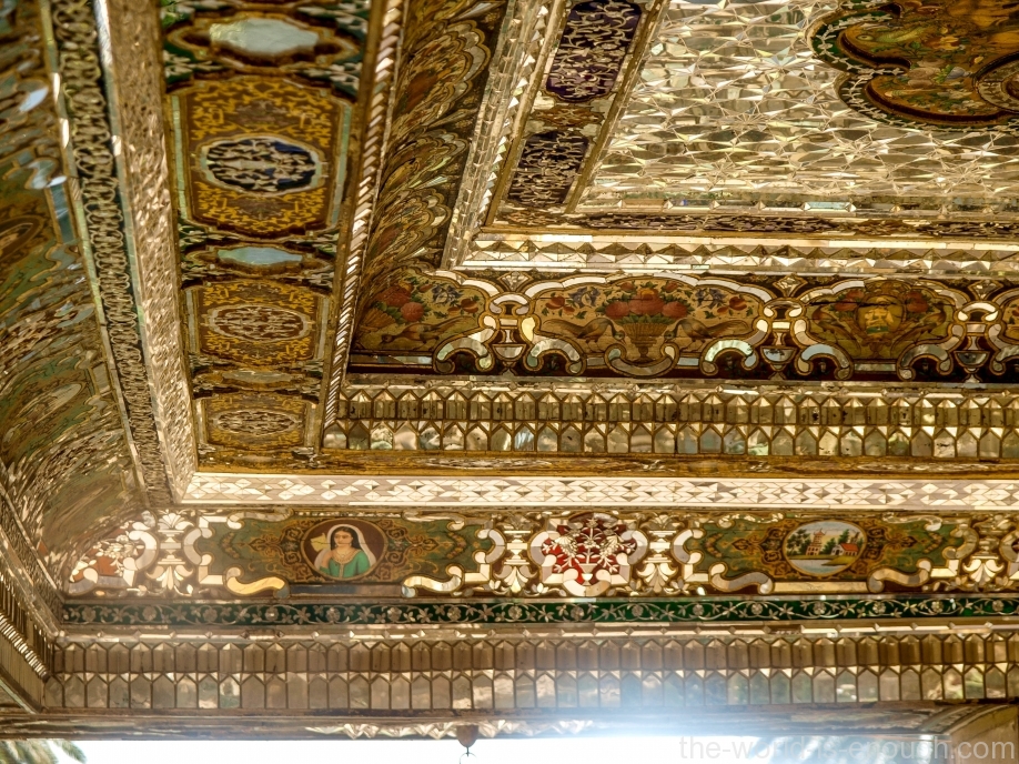 Элементы отделки потолка талара дома Кавамов, Шираз
