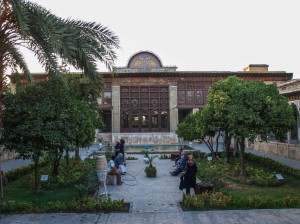 Zinat ol Molk House (02) 