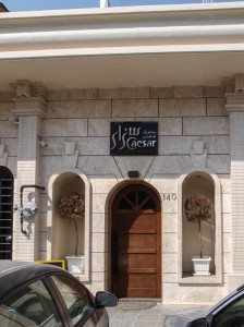 Yazd Caesar Restaurant    
