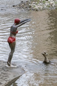 Skopje, Vardar River, Statue Divers