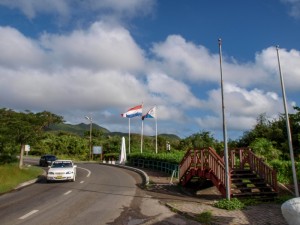St.Maarten border (1)