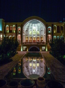 Отель Дом Манучери. Manoucheri House Hotel 